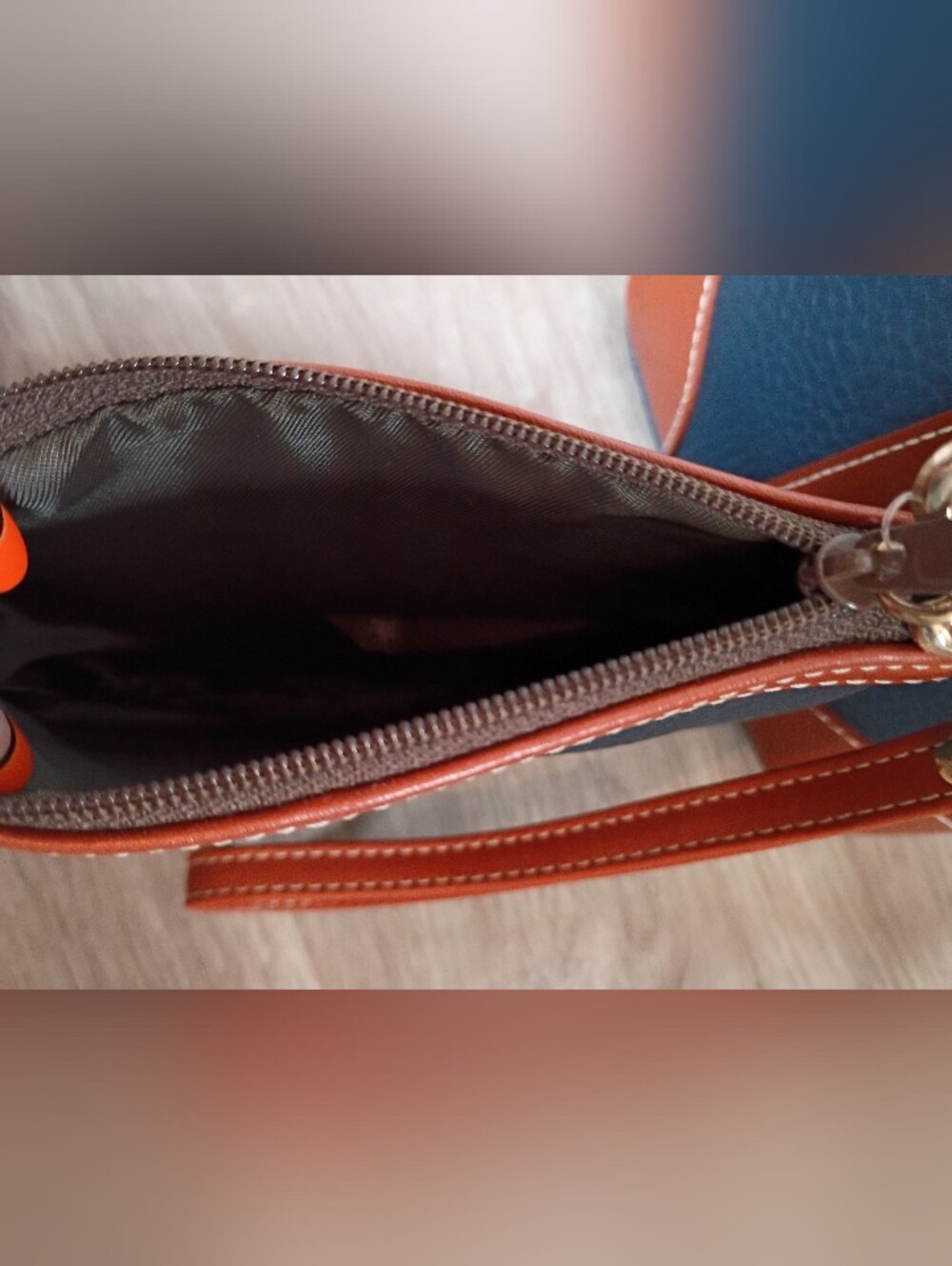 NEW Dooney & Bourke Navy Blue Brown Pebbled Leather Large Domed Satchel Handbag - Picture 7 of 11